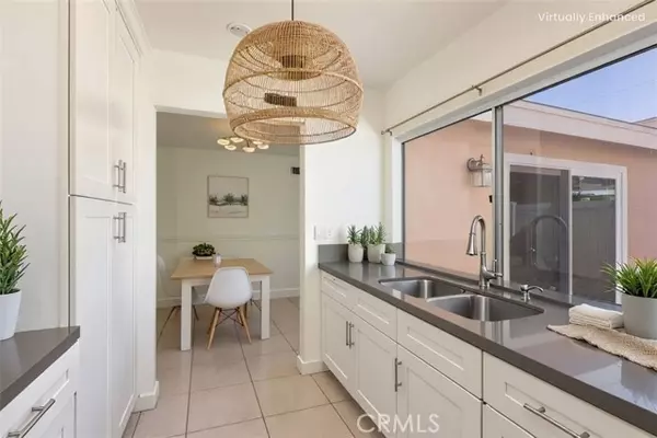 Lake Forest (el Toro), CA 92630,25331 Via Viejo