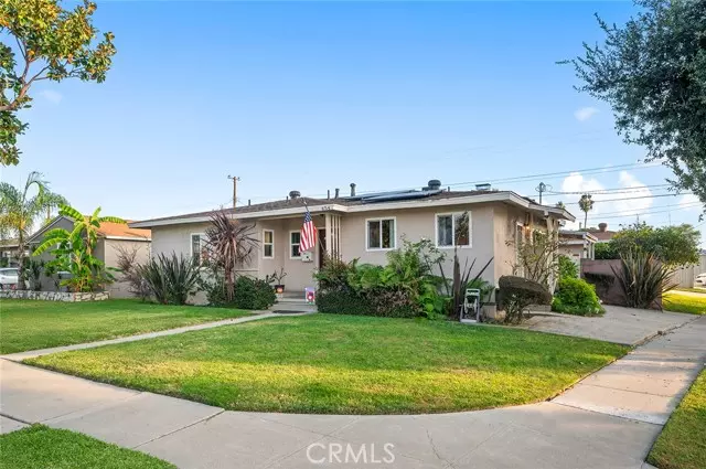 Fullerton, CA 92832,654 W Gage Avenue