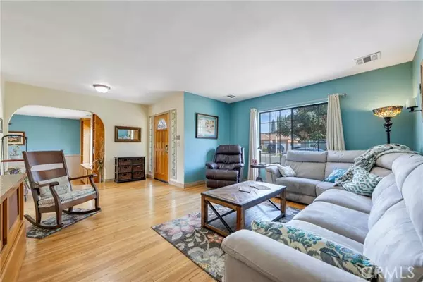 Anaheim, CA 92801,947 N Alamo Street