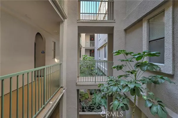 Long Beach, CA 90802,555 Maine Avenue #215