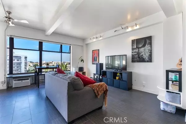 Long Beach, CA 90802,100 Atlantic #701