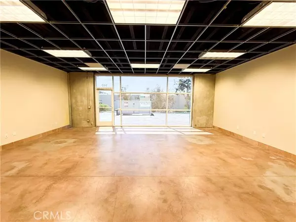 San Clemente, CA 92673,940 Calle Negocio