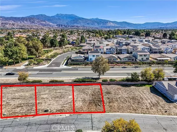 San Jacinto, CA 92583,1371 Senator