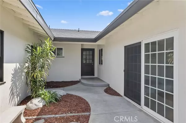 Tustin, CA 92780,14032 Woodlawn