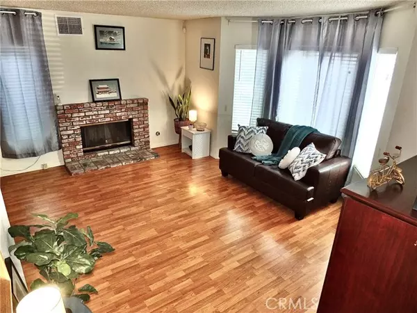 Paramount, CA 90723,15121 Rancho Clemente