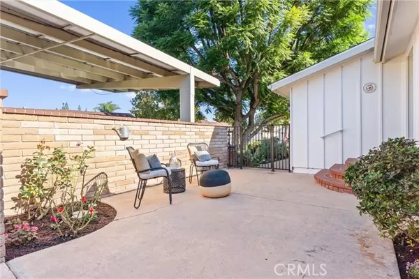 Santa Ana, CA 92705,2544 Park Lake