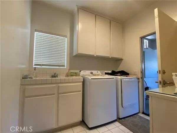 Cypress, CA 90630,4660 Tuscani