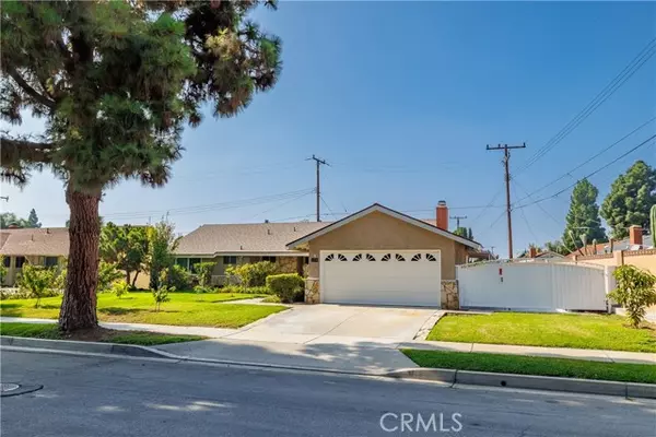 2776 N Beechwood, Orange, CA 92865