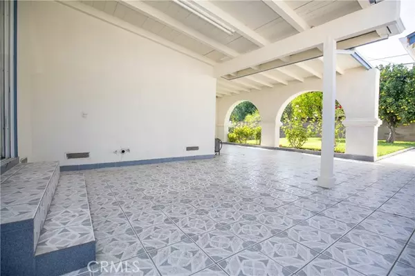 North Hollywood (los Angeles), CA 91606,6105 Willowcrest