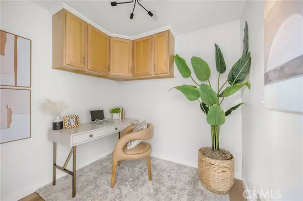 Long Beach, CA 90814,2844 E 3rd St #210