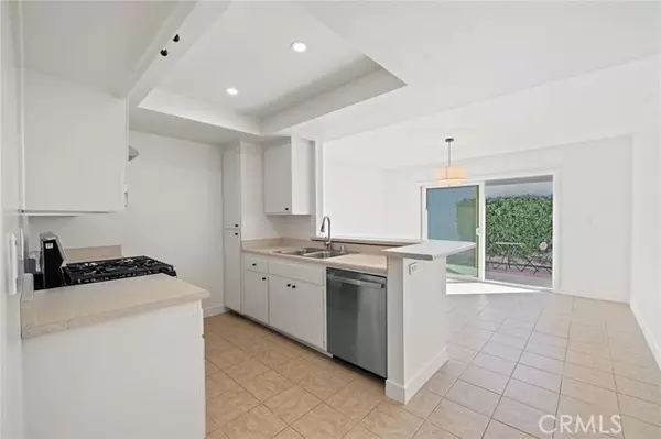 Fullerton, CA 92835,3131 Laurel Avenue #3