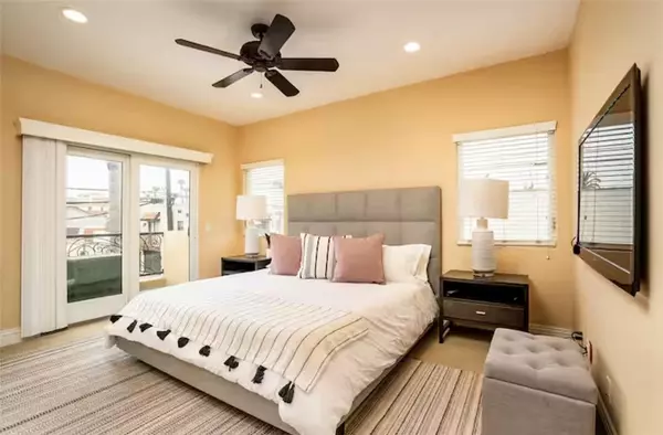 Huntington Beach, CA 92648,301 16th Street