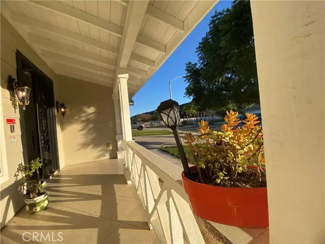 Corona, CA 92883,27658 Trailhead Court