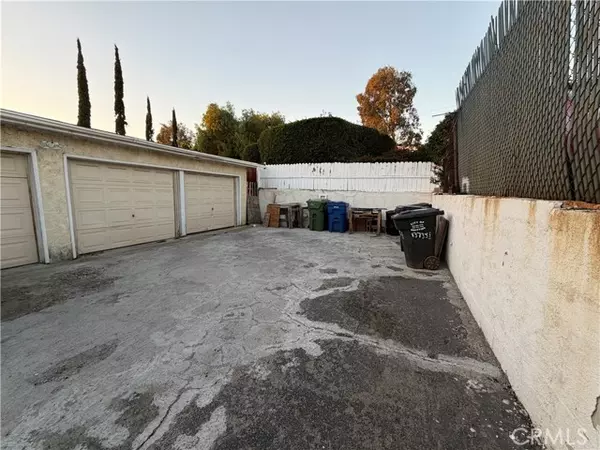 Whittier, CA 90602,13737 Penn
