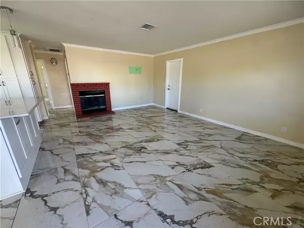 Canyon Lake, CA 92587,23561 Clara