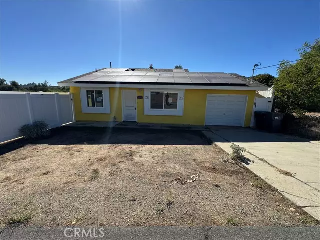 Canyon Lake, CA 92587,23561 Clara