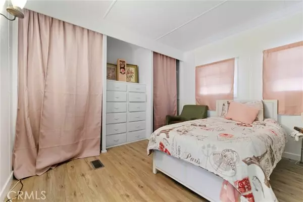 Buena Park, CA 90621,7142 Orangethorpe #12B