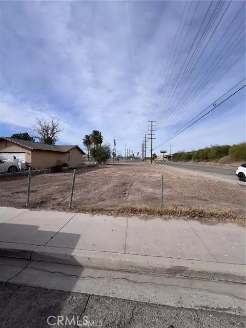 Blythe, CA 92225,301 S Spring