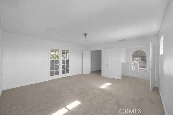 Santa Ana, CA 92707,1128 S Parton