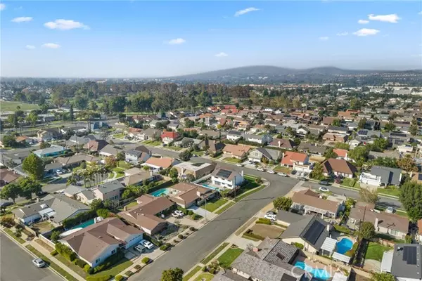 Placentia, CA 92870,242 Garfield