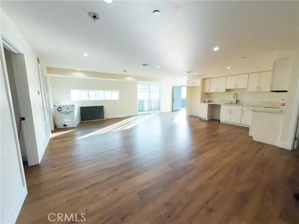 North Hollywood (los Angeles), CA 91606,6628 Camellia Avenue #6630 1/2