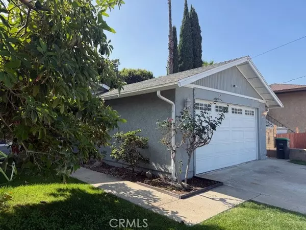 Orange, CA 92869,18532 E Pearl