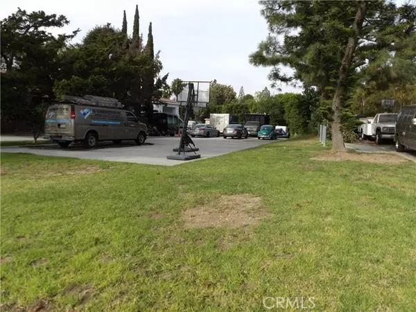 Yorba Linda, CA 92886,5596 Mountain View Avenue