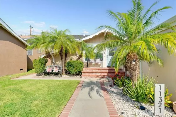 Lakewood, CA 90715,11321 212th