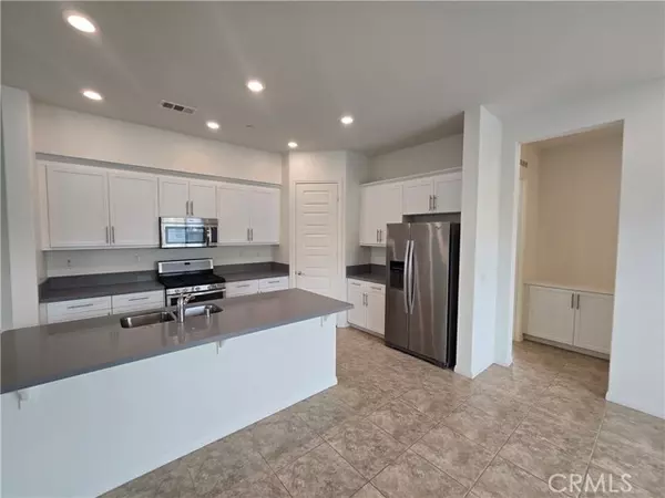 73 Plateau, Irvine, CA 92618