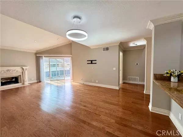 7562 Seaspring, Huntington Beach, CA 92648