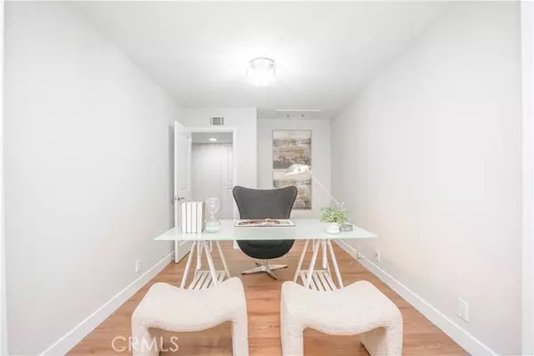 Walnut, CA 91789,20232 Evening Breeze