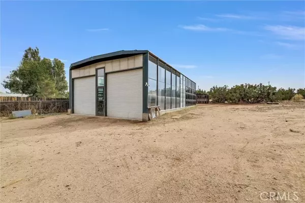 Phelan, CA 92371,5827 Cambria