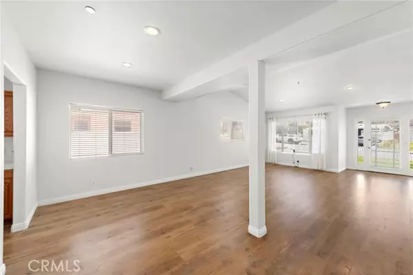 San Clemente, CA 92672,118 W Avenida Santiago