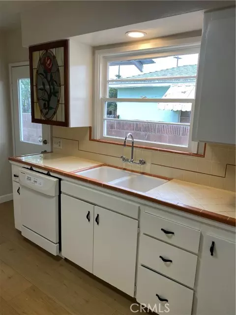 Garden Grove, CA 92843,11371 Garden Grove Boulevard