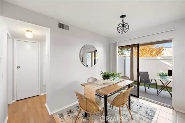 La Habra, CA 90631,788 W Lambert #45