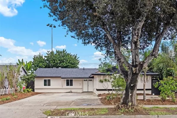 913 S Diamond, Santa Ana, CA 92704