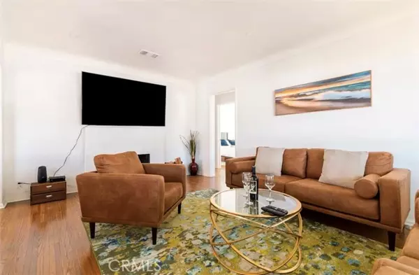 Los Angeles, CA 90045,6148 W 85th Place