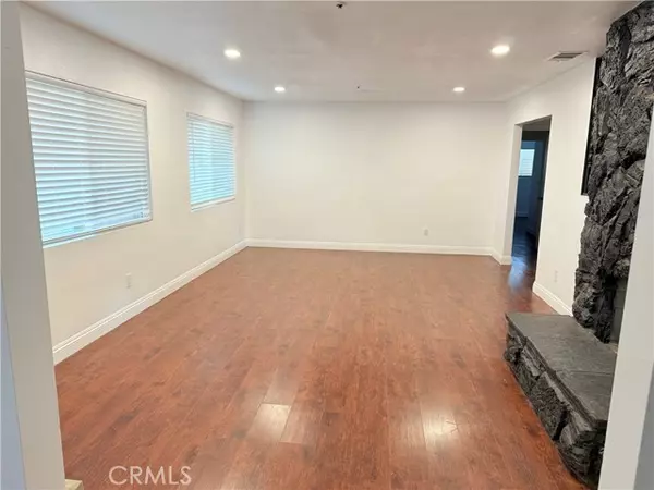 Escondido, CA 92026,1034 Avocado