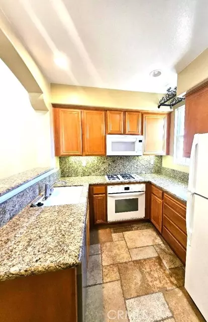 Carlsbad, CA 92009,6412 Terraza Portico