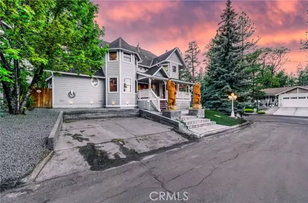 Big Bear Lake, CA 92315,42725 Tannenbaum