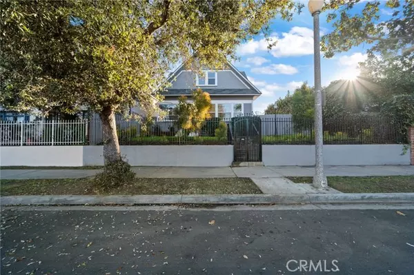 1148 Chestnut Avenue, Long Beach, CA 90813