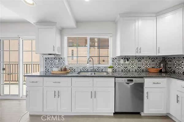 San Pedro (los Angeles), CA 90731,825 W 6th Street #3