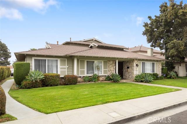 18572 Demion Lane, Huntington Beach, CA 92646