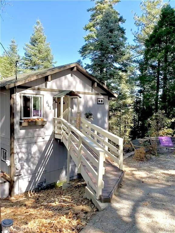 641 Ivy Lane, Lake Arrowhead, CA 92352