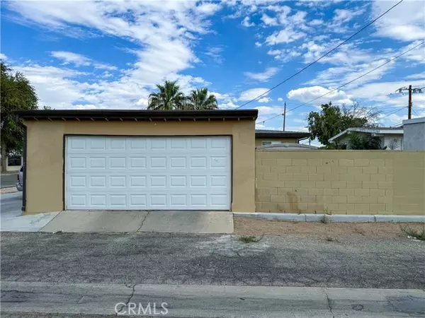 Lancaster, CA 93534,860 W Holguin Street