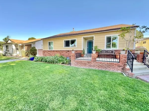 4218 Knoxville Avenue, Lakewood, CA 90713