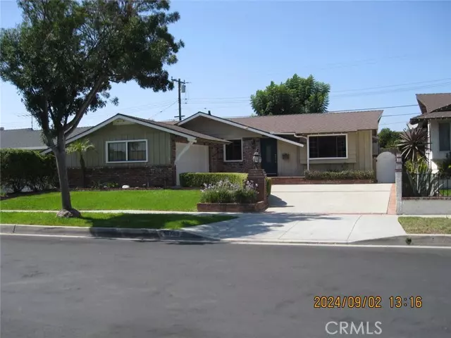 La Mirada, CA 90638,14743 La Capelle Road