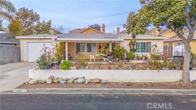 611 W 230th Street, Carson, CA 90745