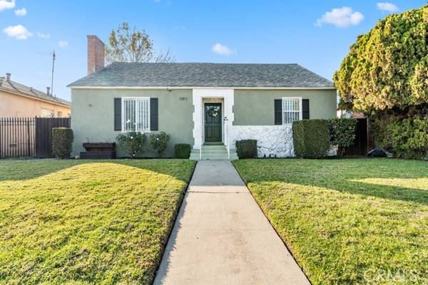 11911 S Hoover Street, Los Angeles, CA 90044