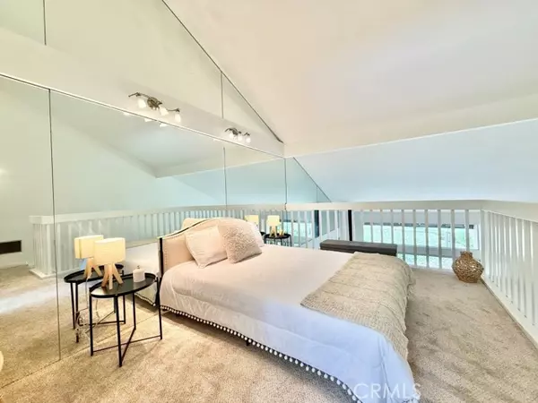 Long Beach, CA 90815,7890 E Spring Street #2F